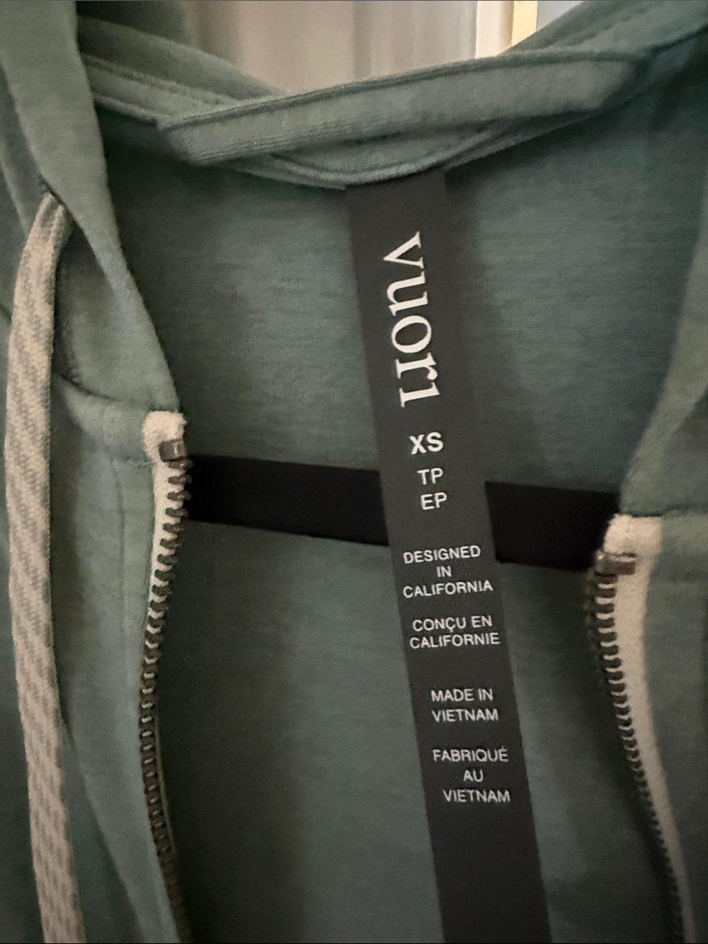 Vuori Halo Hoodie in Seaspray - Picture 2 of 4